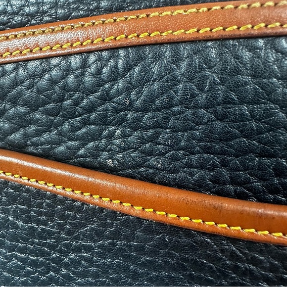 VINTAGE DOONEY AND BURKE PURSE - Picture 15 of 16